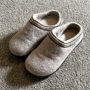 LL Bean slippers, brand new without tags.